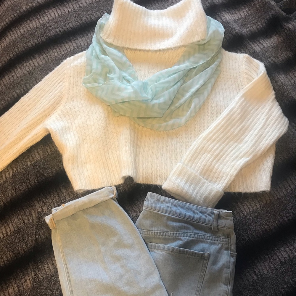 Beautiful Blue Infinity Scarf